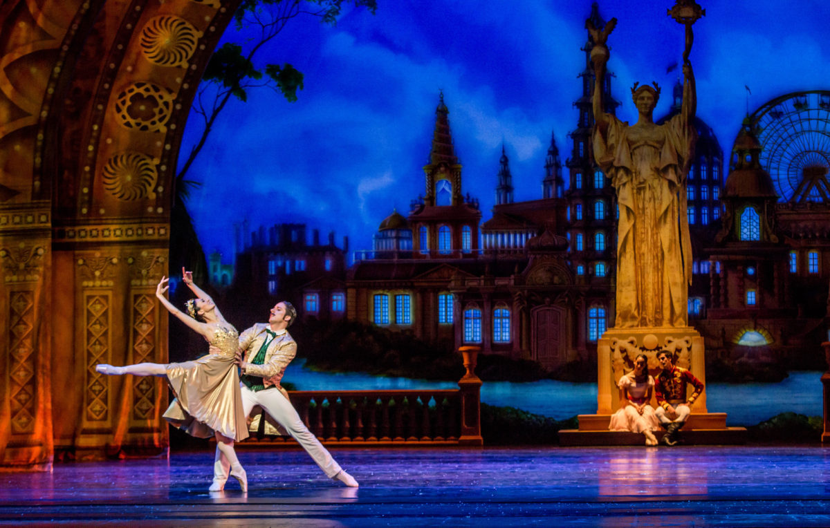 Review: THE NUTCRACKER At Joffrey Ballet Of Chicago - PerformInk